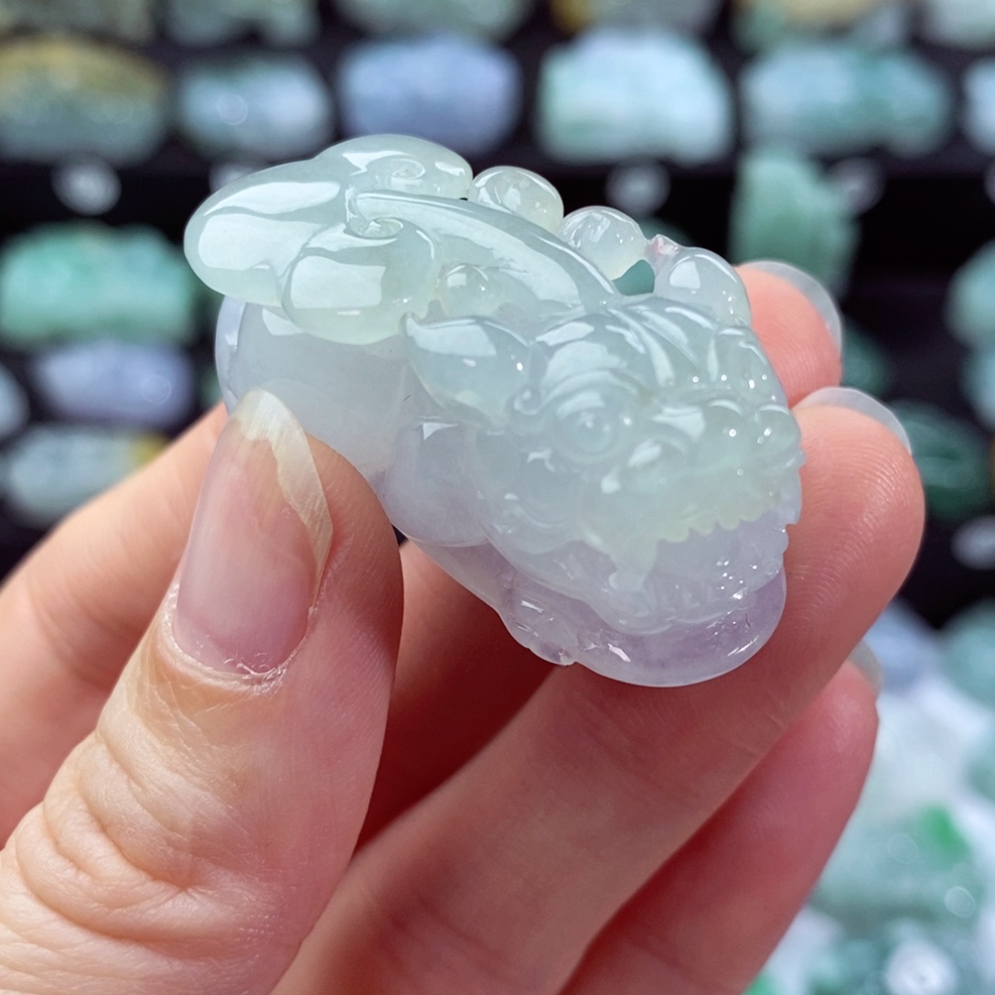 翡翠颈饰未镶嵌天然