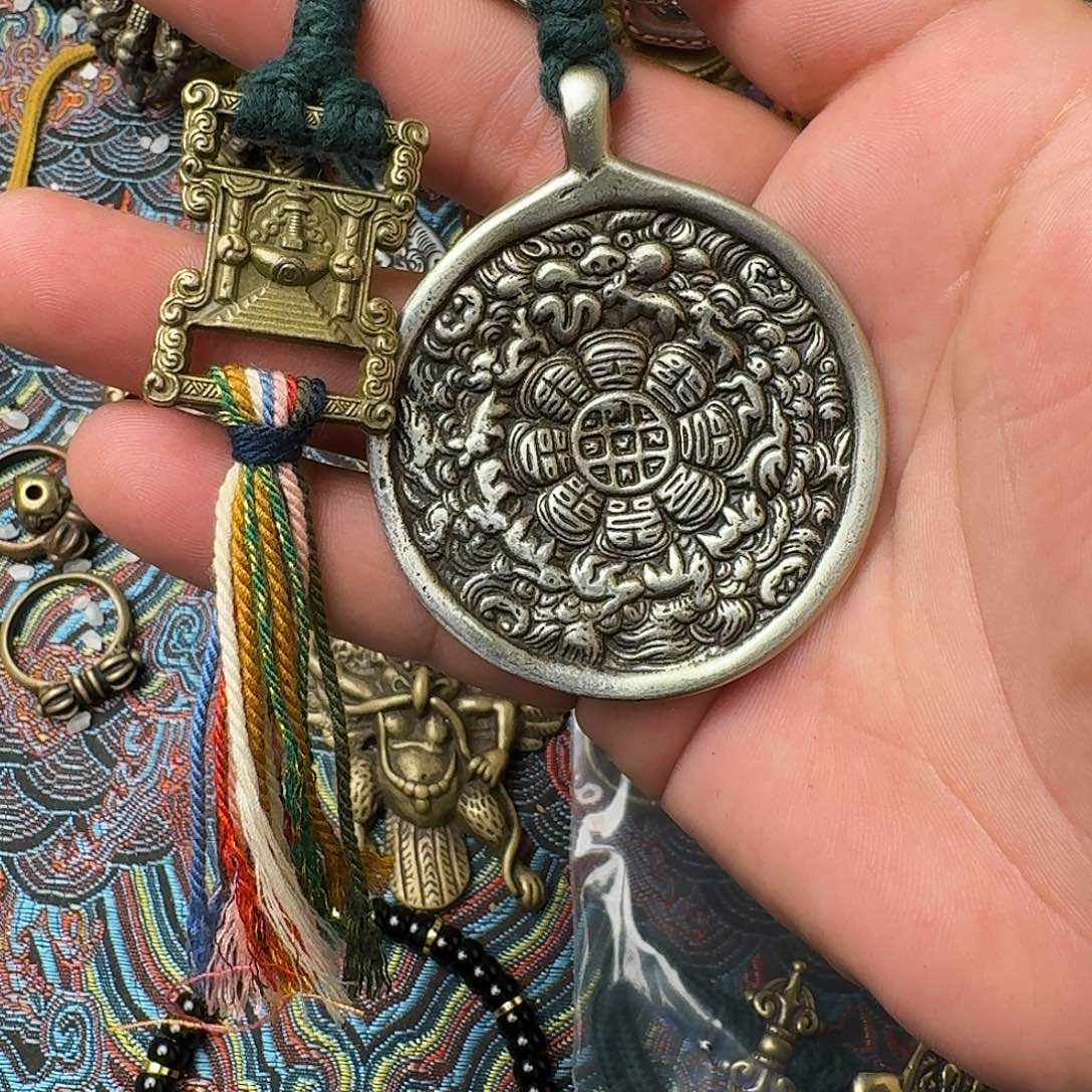 鹿***上藏式风格九宫八卦牌