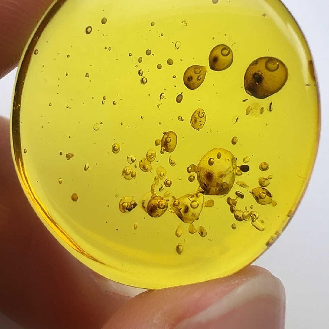 琥珀未镶嵌裸石琥珀水胆群