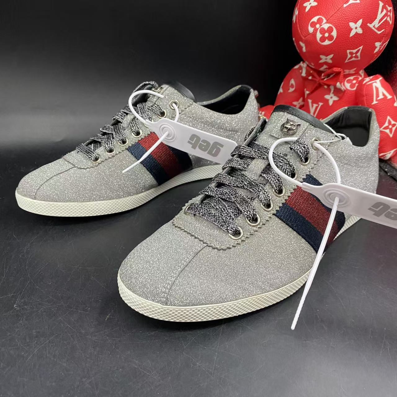 99新 GUCCI/古驰 银色百搭闪光豹子头ACE休闲时尚板鞋39欧码LZ051