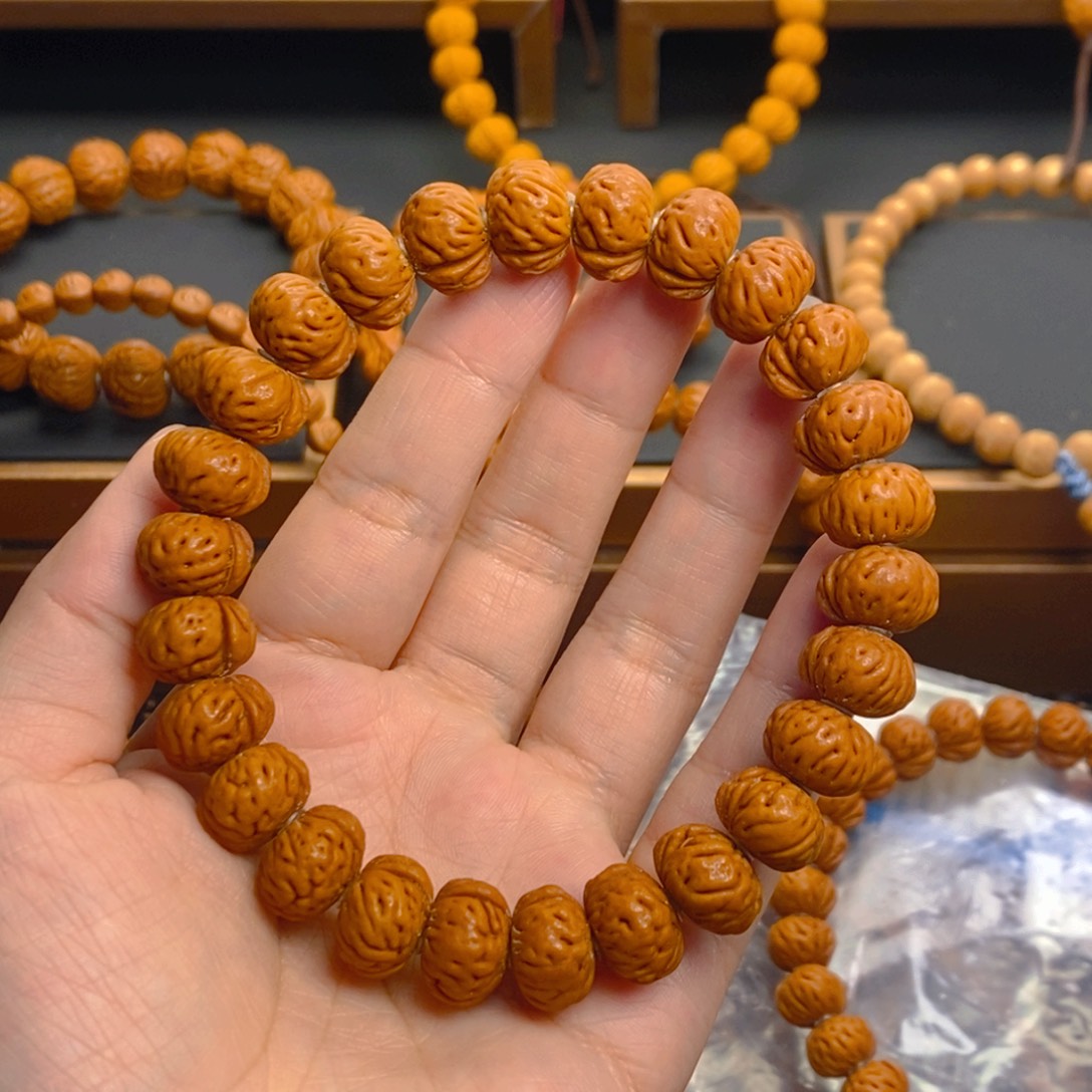 狗***蛋桃核吊坠秦岭森林14