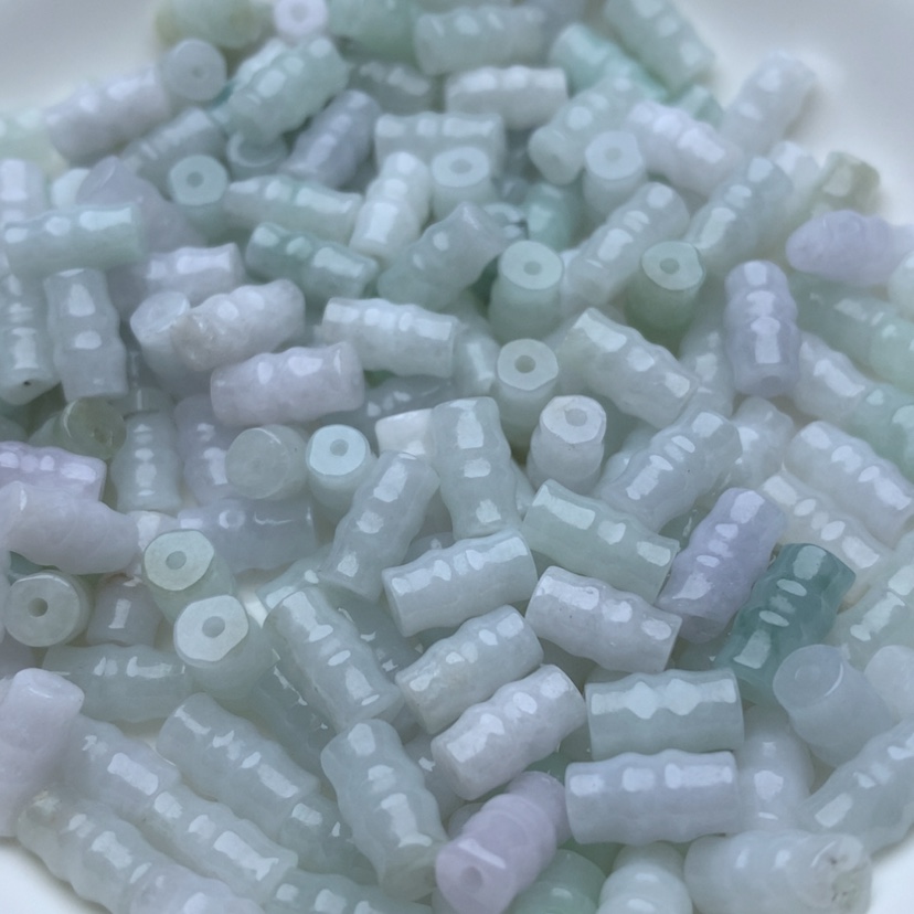 【闪购商品】翡翠手链未镶嵌卡4x9绿白竹节100颗