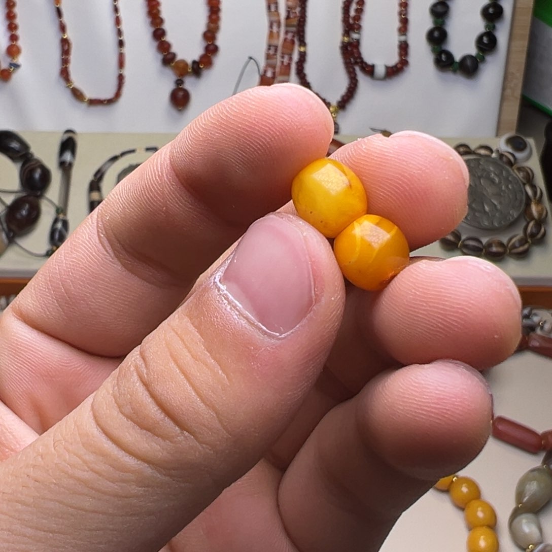 琥珀颈饰未镶嵌蜜蜡