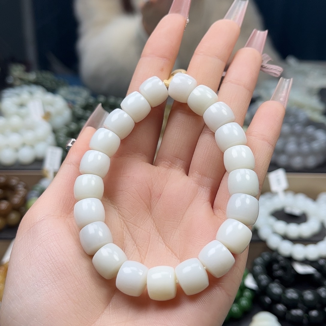 和田玉手链未镶嵌