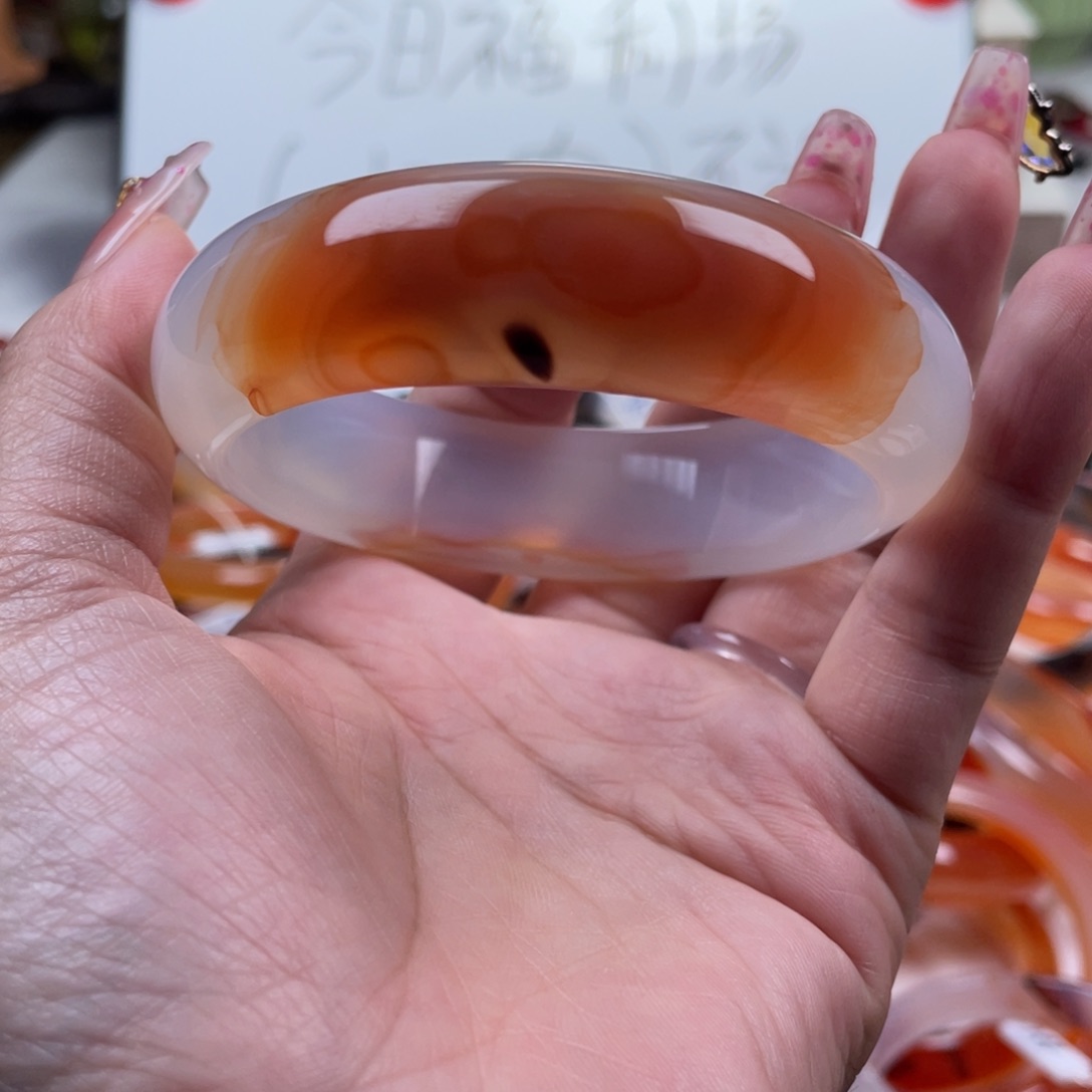 玛瑙/玉髓手镯未镶嵌