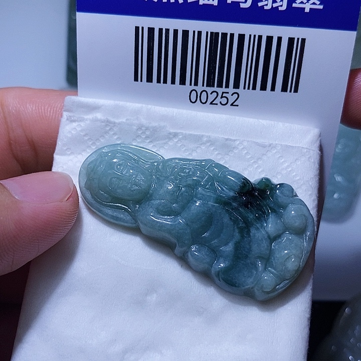 翡翠未镶嵌颈饰天光墟翡翠市场现金代购