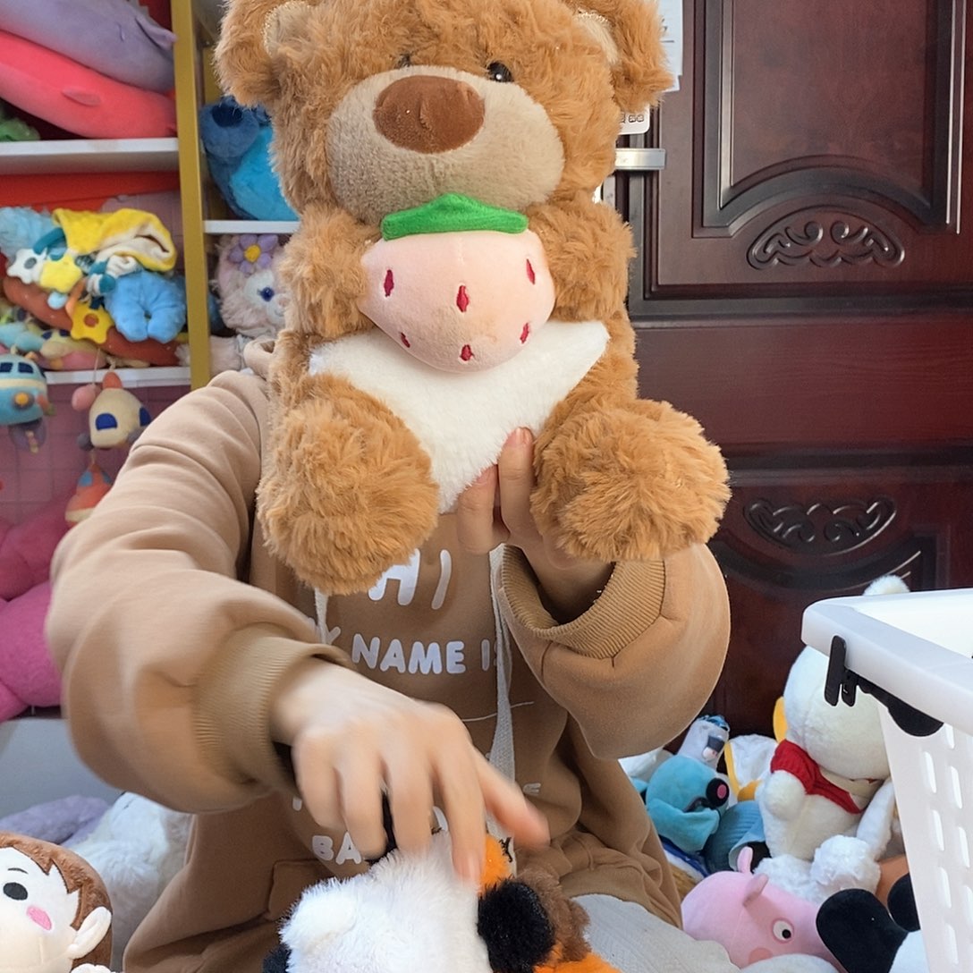 毛绒艾****?毛绒玩具103