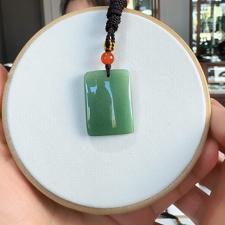 密玉（石英质玉）未镶嵌吊坠