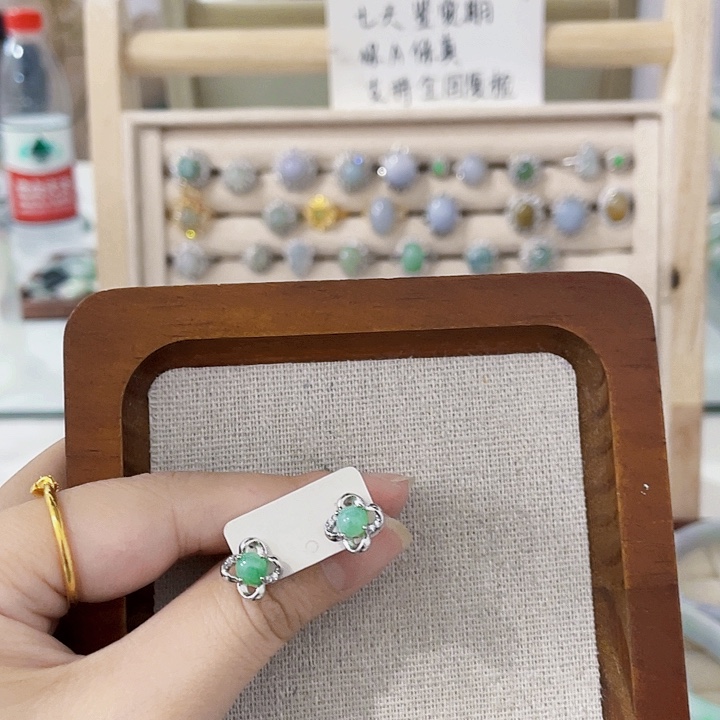 翡翠未镶嵌颈饰天然翡翠Ａ货