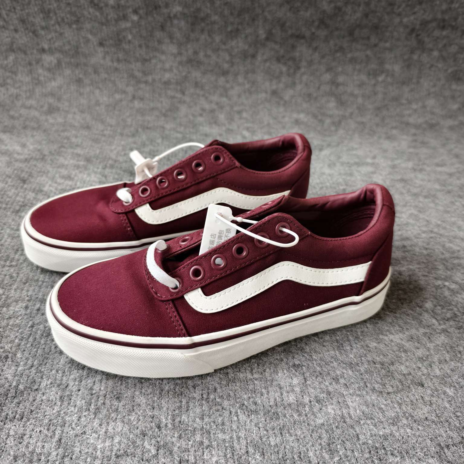 99新 VANS  Vans word 酒红色 低帮板鞋 配盒 IUNOLQ