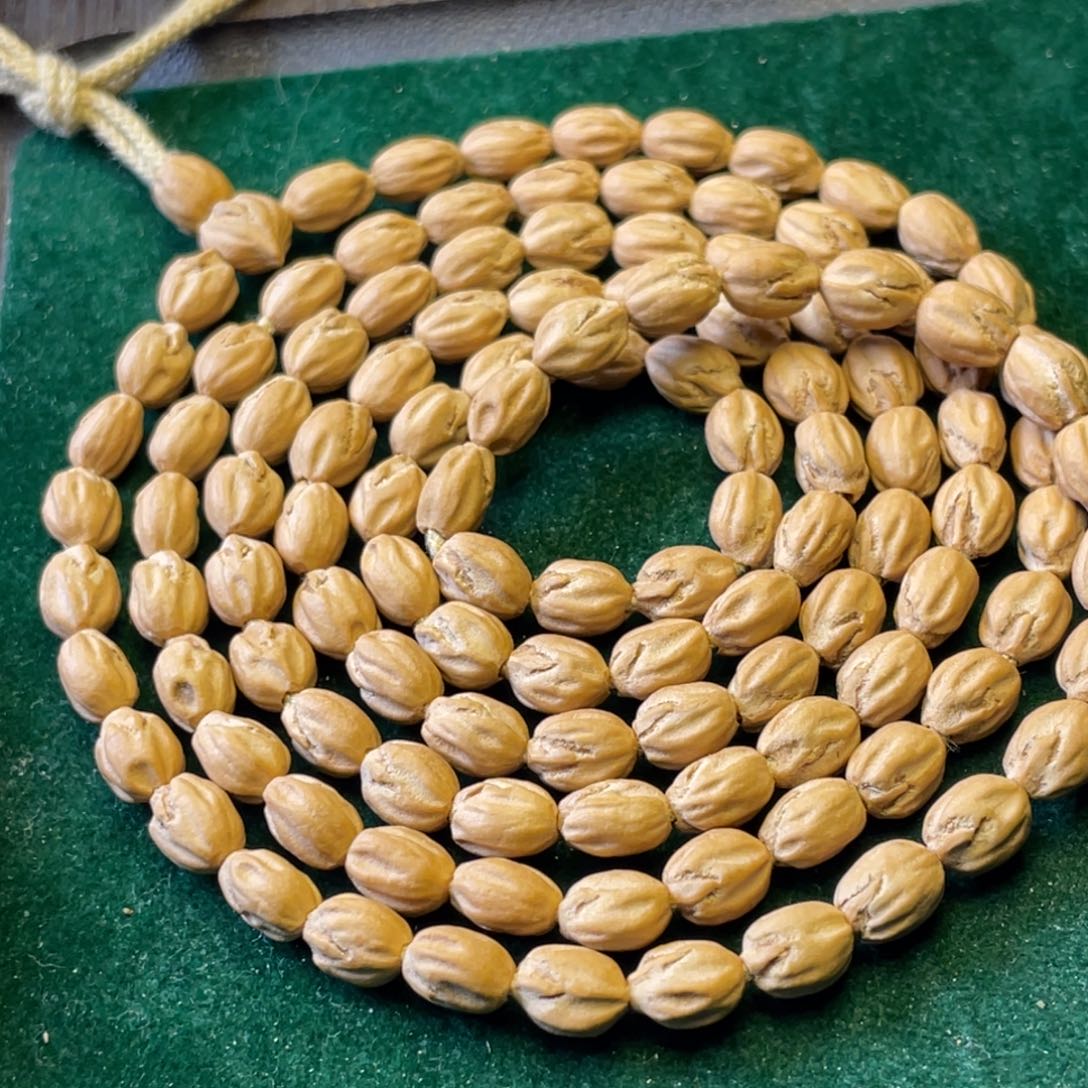 吃***米吊坠柏香籽/百香籽