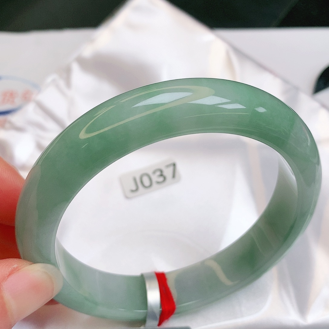 【闪购商品】翡翠手镯未镶嵌缅甸天然a货翡翠