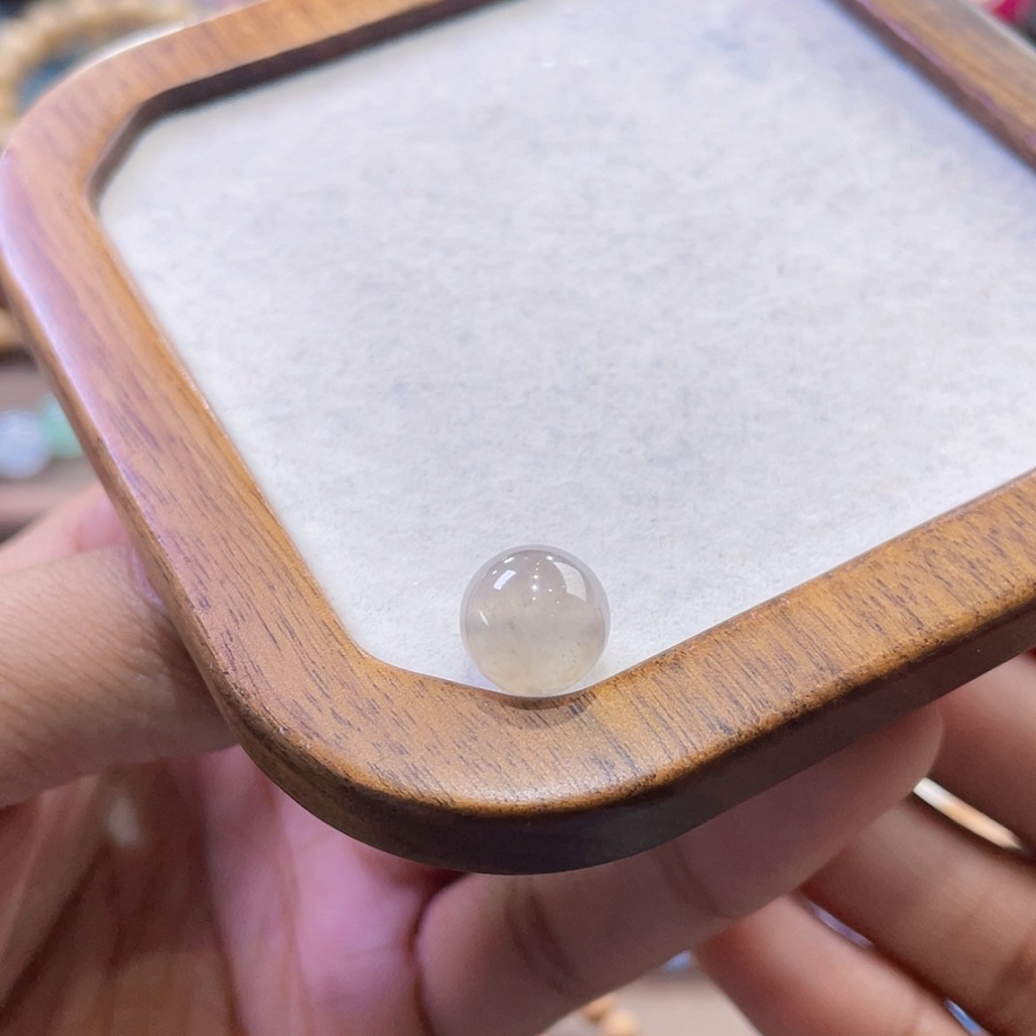 【闪购商品】翡翠颈饰未镶嵌冰咖