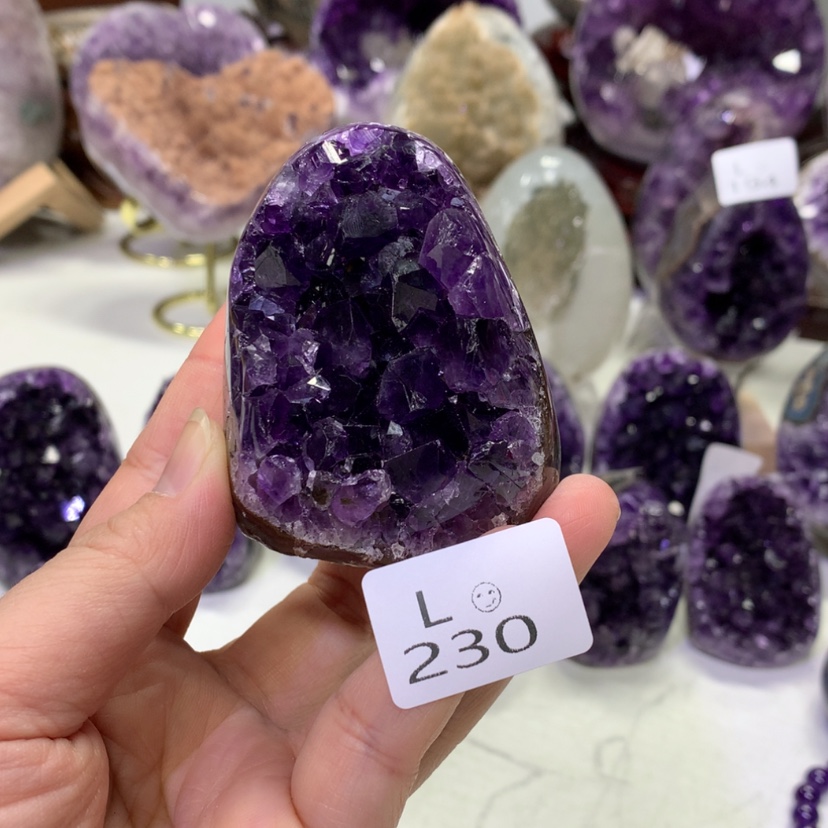 【闪购商品】水晶摆件未镶嵌铁**子天然紫水晶