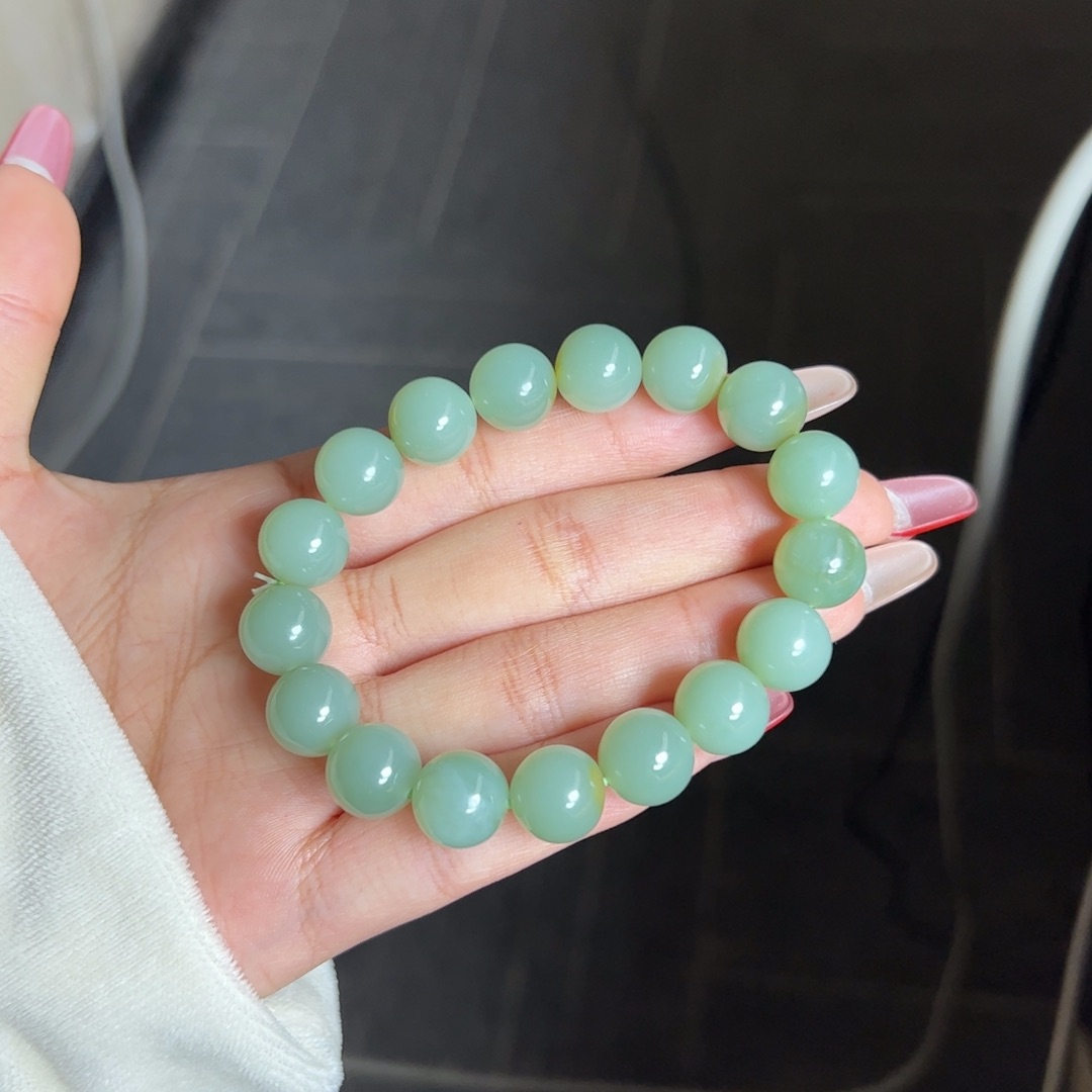 和田玉吊坠未镶嵌