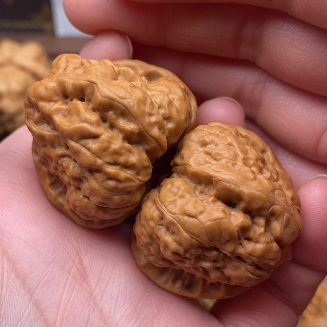 【闪购商品】文玩核桃把件边37左右