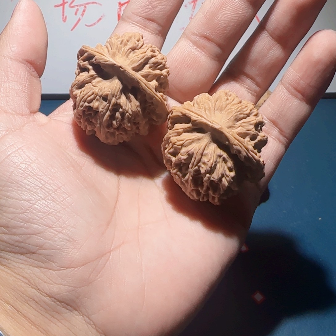 文玩核桃吊坠野生元宝73