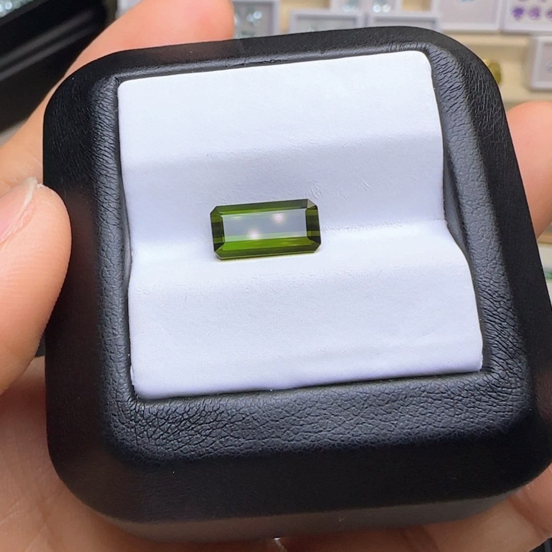 碧玺珠宝半成品未镶嵌天然无优化 2.26克拉