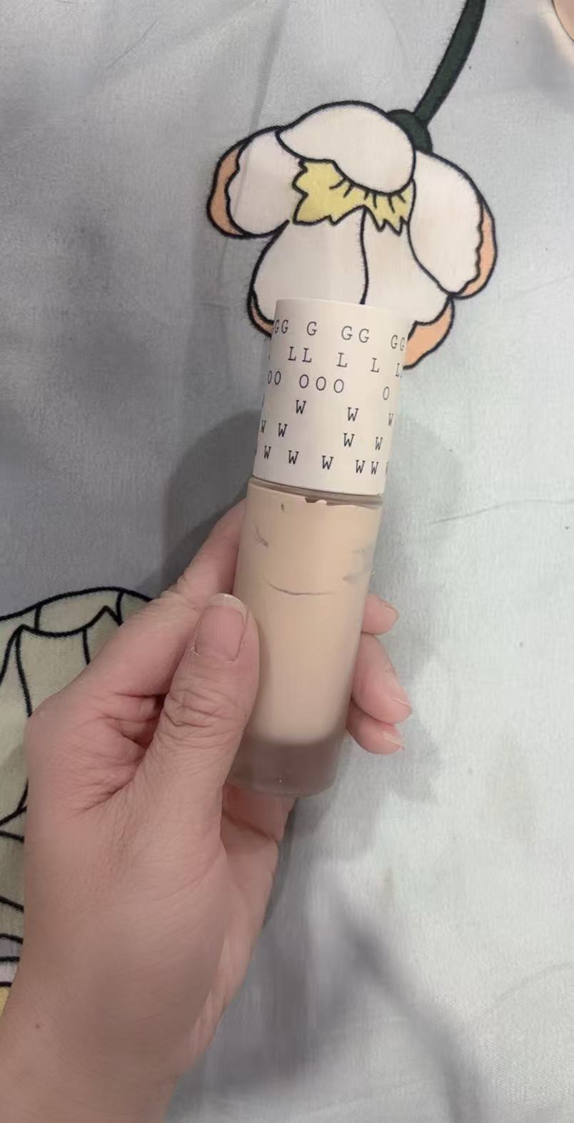 红粉底液     保真保证