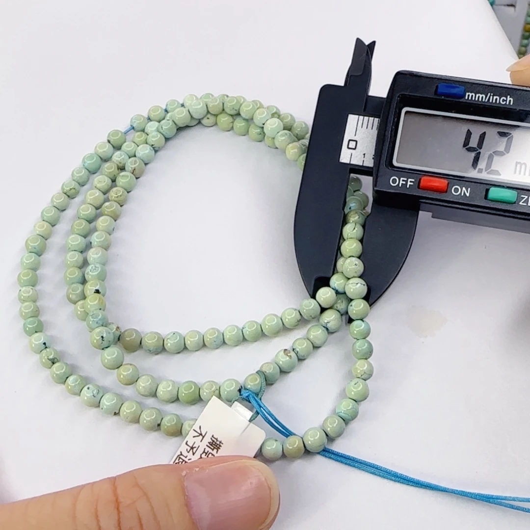 天然原矿绿松石.