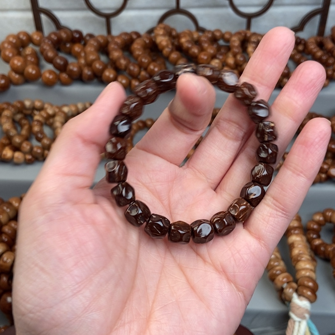 毛****手串库克精挑紫金无相卡9