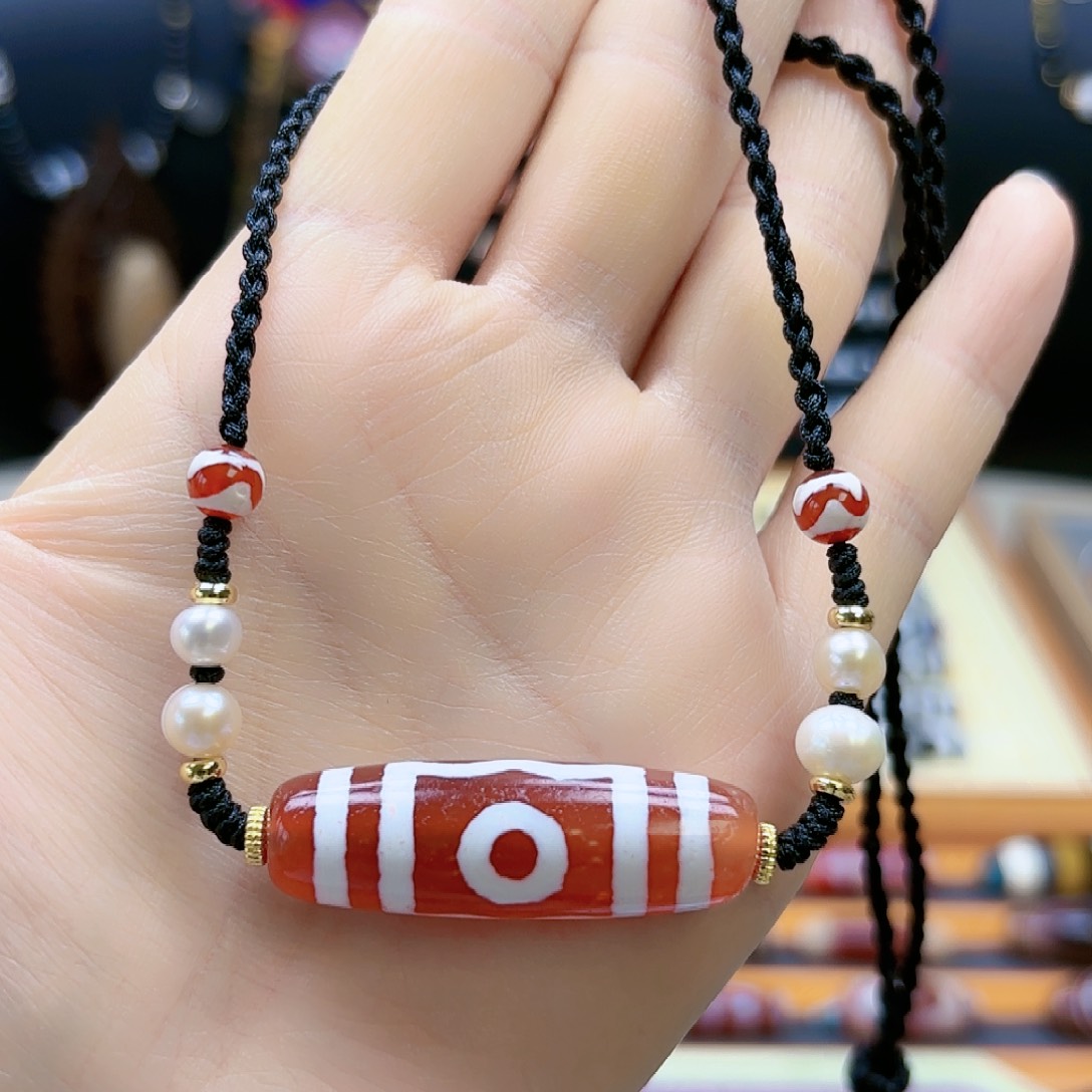 玛瑙/玉髓颈饰合金