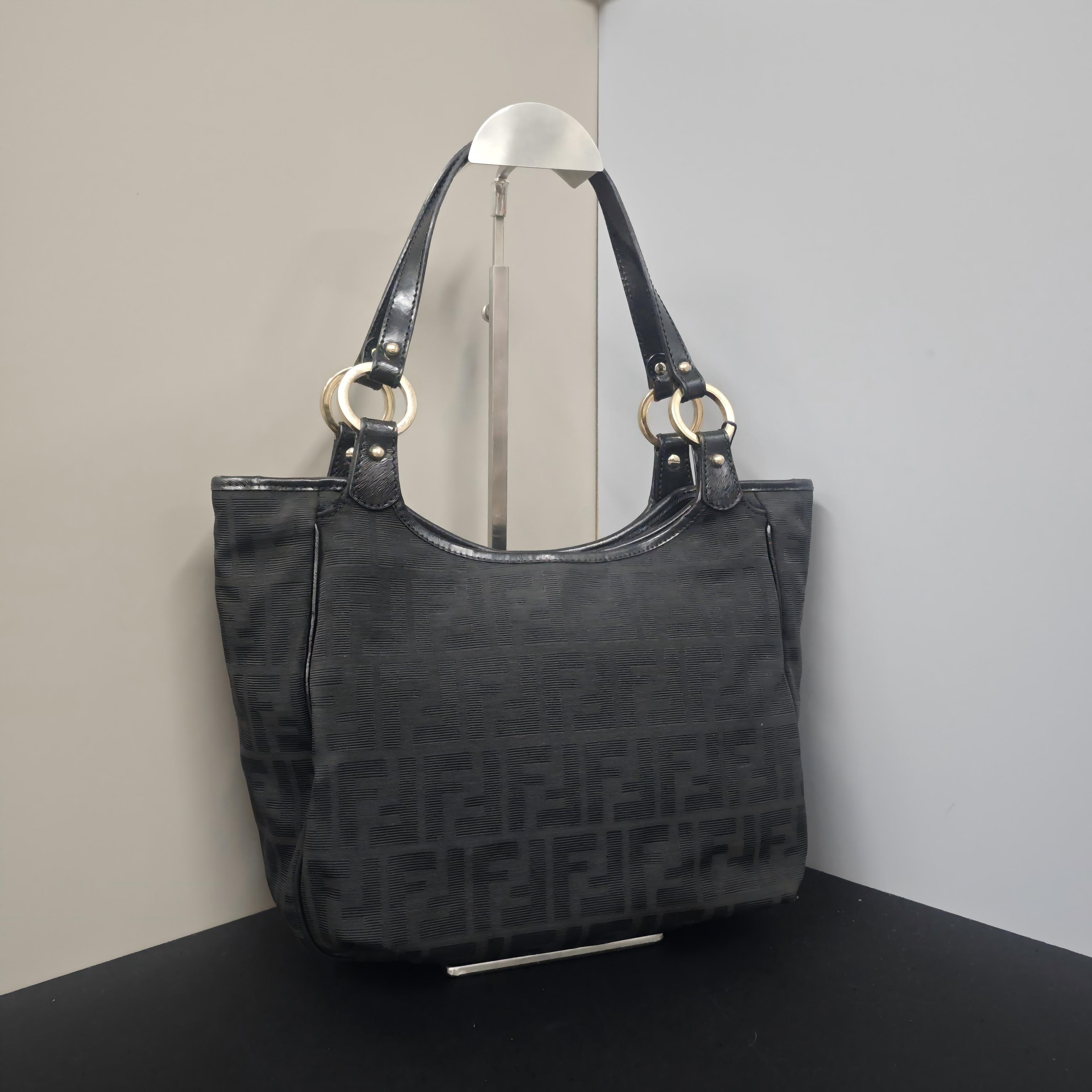 99新 FENDI/芬迪 /夏vv0926/单肩包/15869311