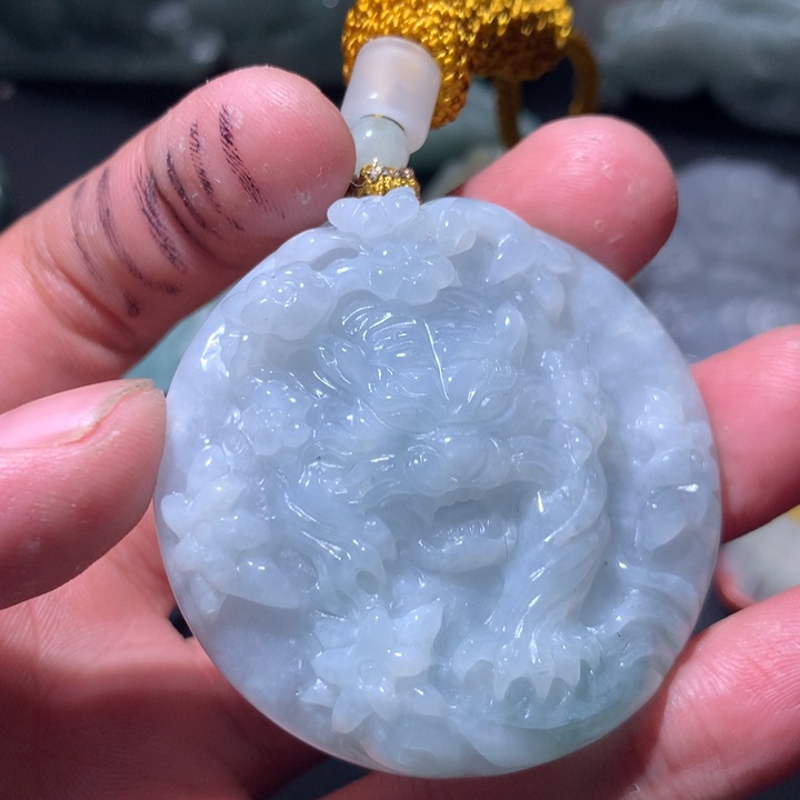 翡翠未镶嵌颈饰保真天然a货翡翠