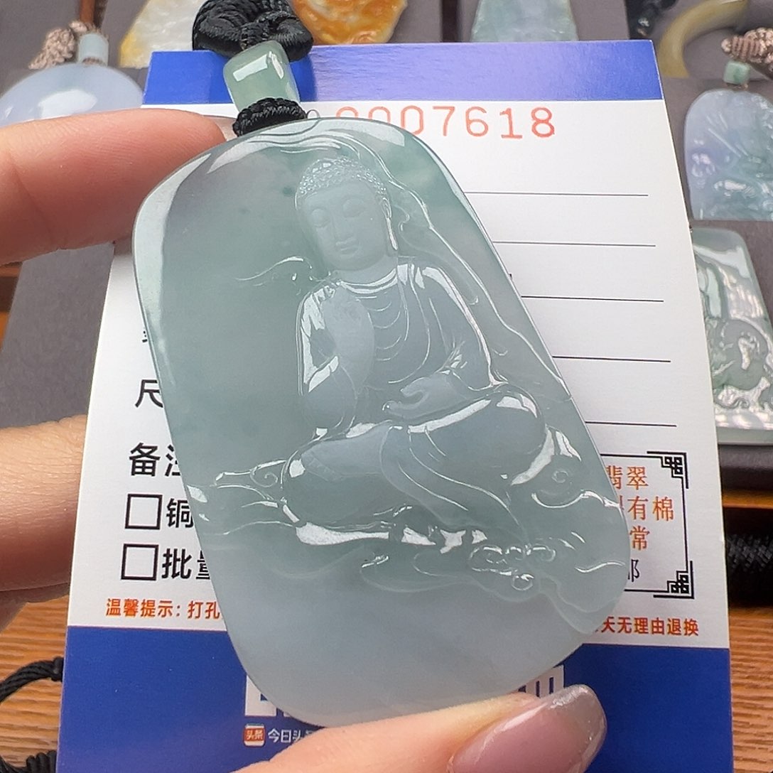 翡翠颈饰未镶嵌缅甸翡翠