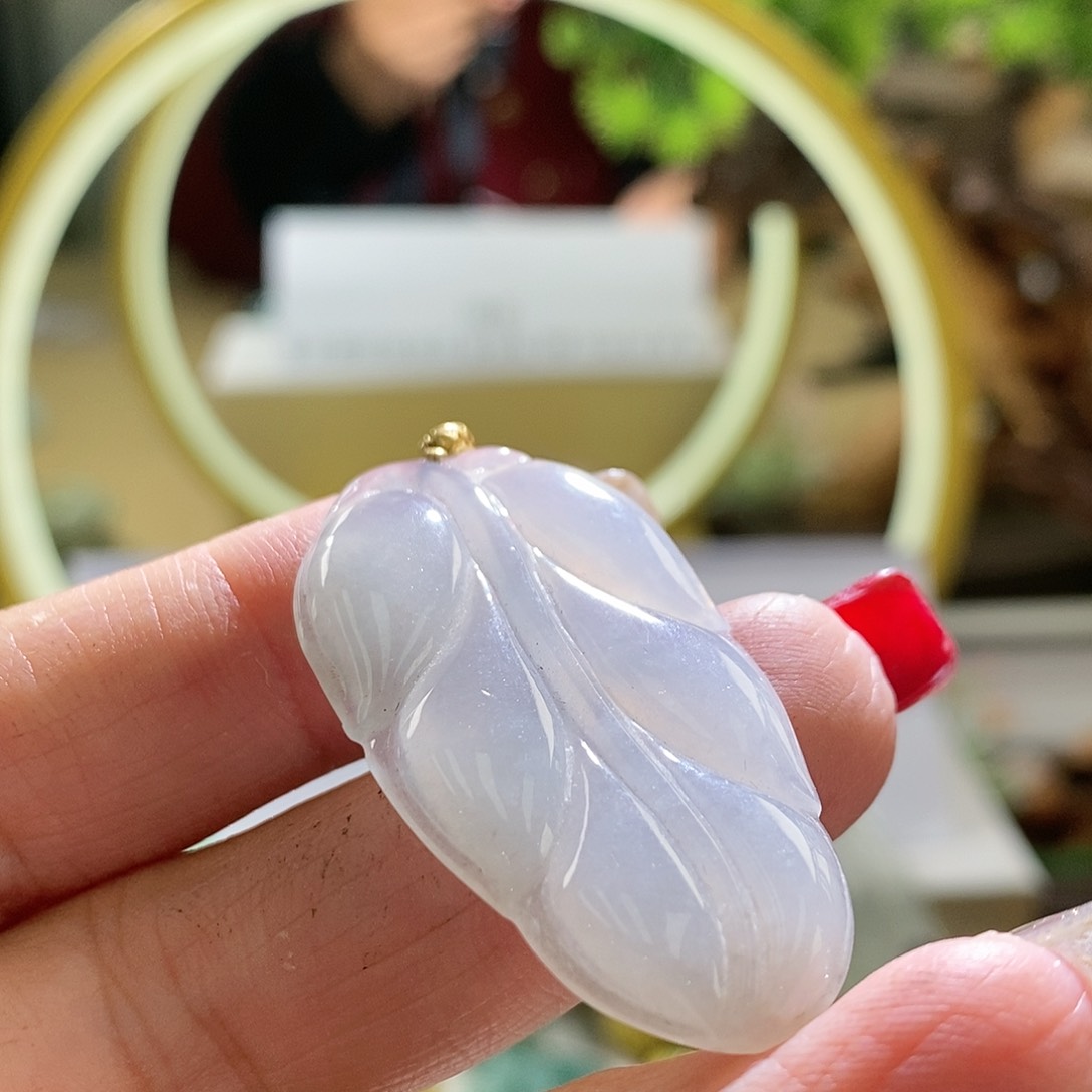 【闪购商品】翡翠颈饰18K金镶嵌叶子