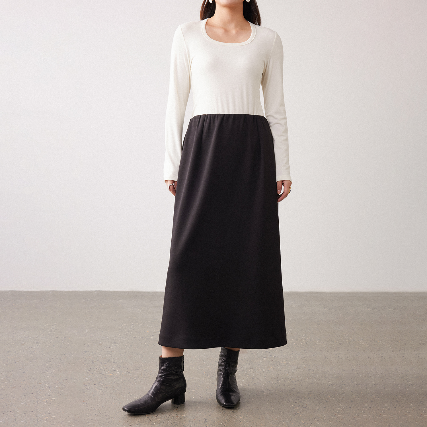 PLUSMALL 薇薇安日记 复合加绒弹力简约西装半身裙PLUS2509061