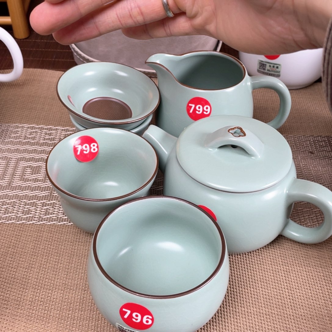 瓷片。。。。。。。。。。。。。。。。