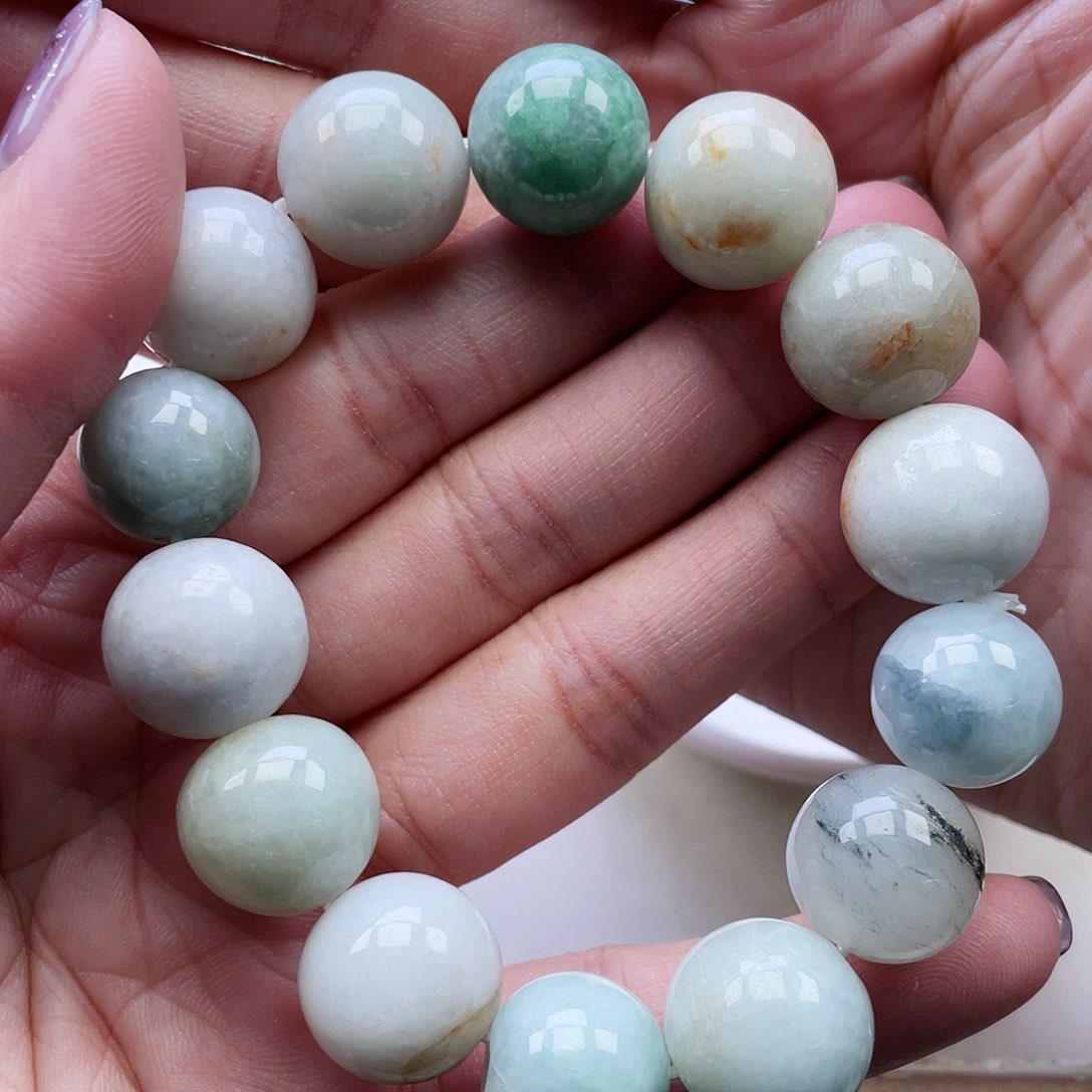 翡翠手链未镶嵌翡翠