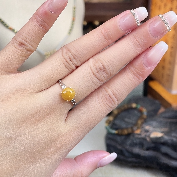 翡翠未镶嵌戒指翡翠戒指