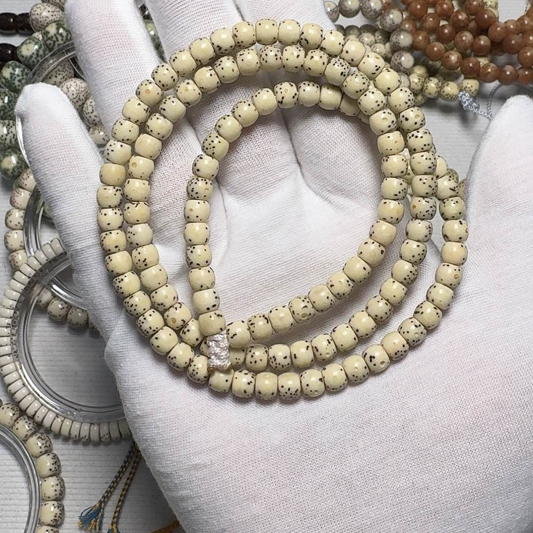 我***山手串星月菩提原生态石玉料微氧化卡6脖挂