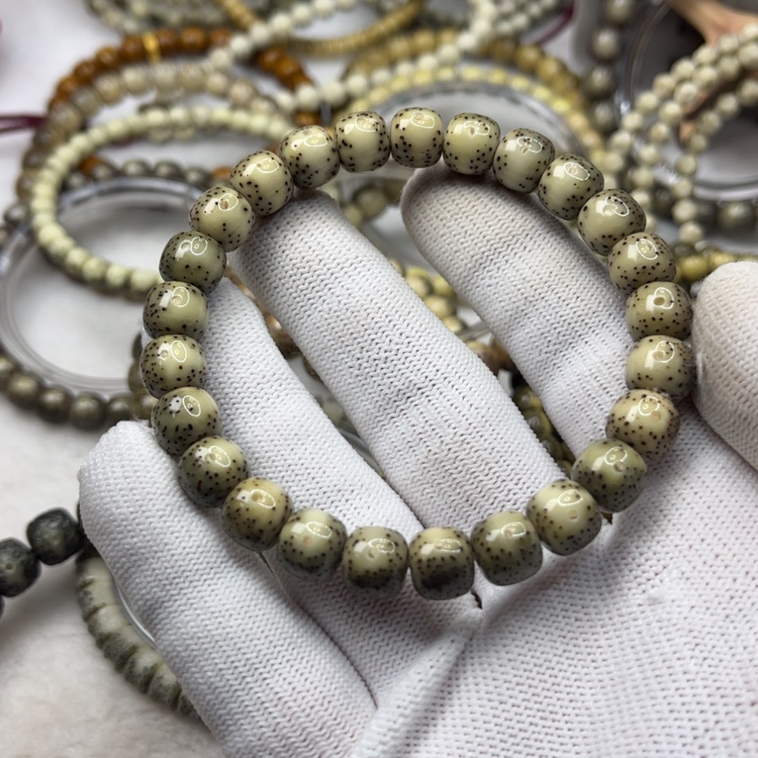 吊坠星月菩提糯冰通体一线天