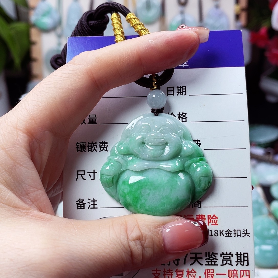 翡翠未镶嵌颈饰佛公33