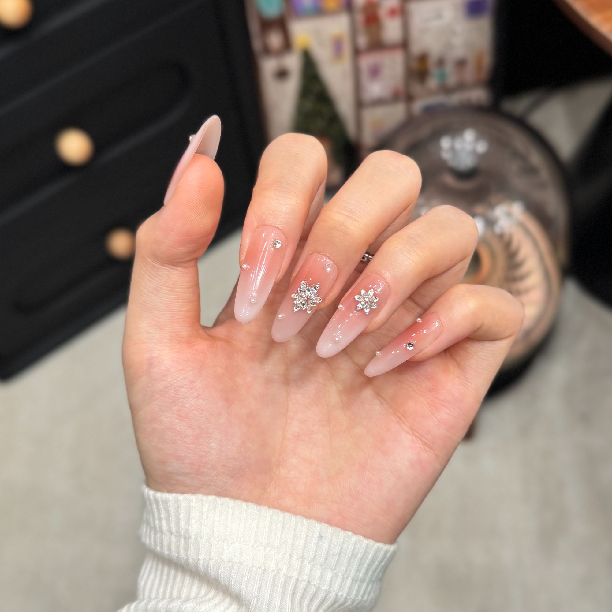 【初雪】新款圣诞爆款法式纯手工可拆卸气质腮红美甲穿戴甲