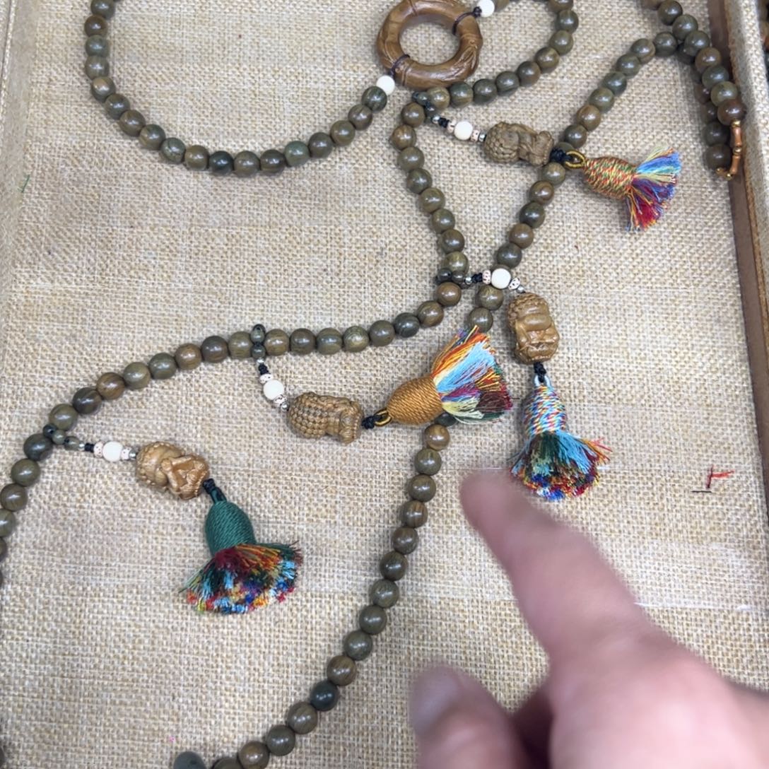 无事牌维腊木（绿檀）