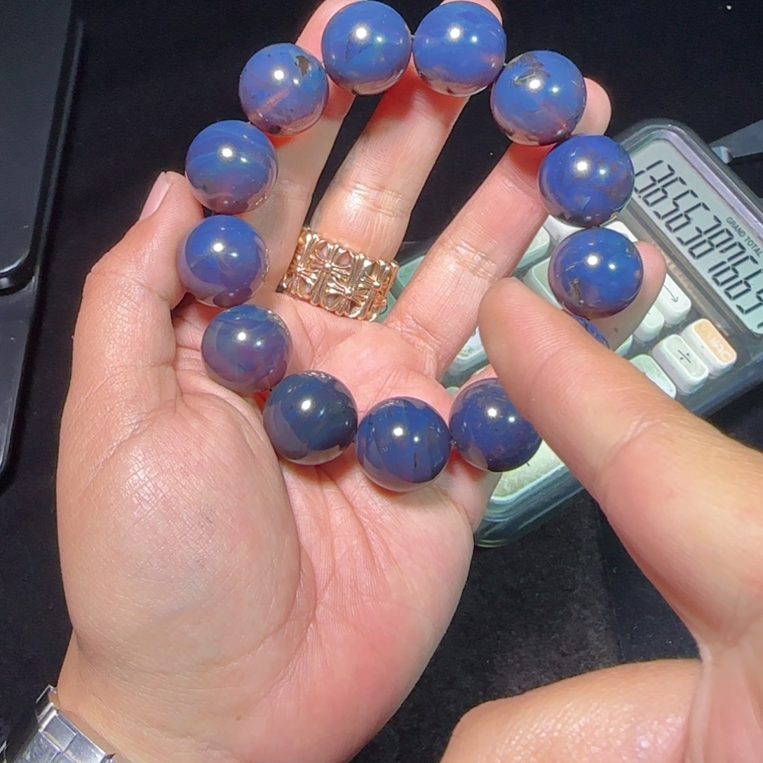 琥珀未镶嵌裸石琥珀