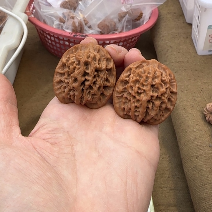 穿***甲文玩核桃吊坠秦闷37