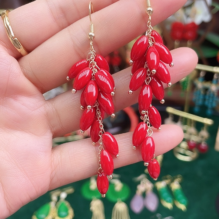 石英质玉颈饰合金