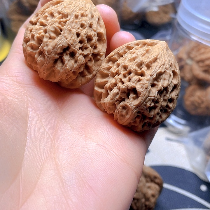 文玩核桃吊坠狮子毛