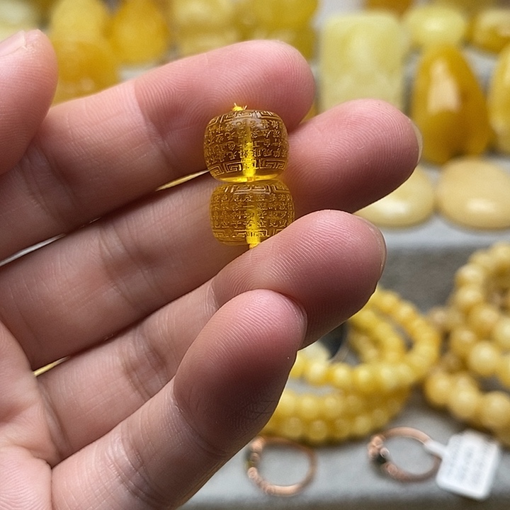 未镶嵌琥珀颈饰琥珀蜜蜡单珠