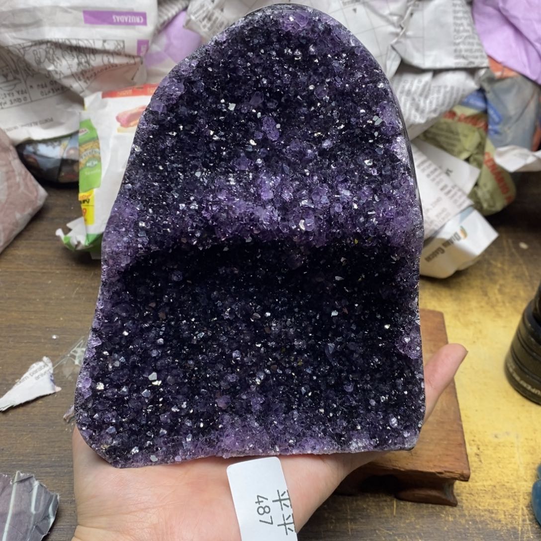 紫晶乌拉圭未镶嵌