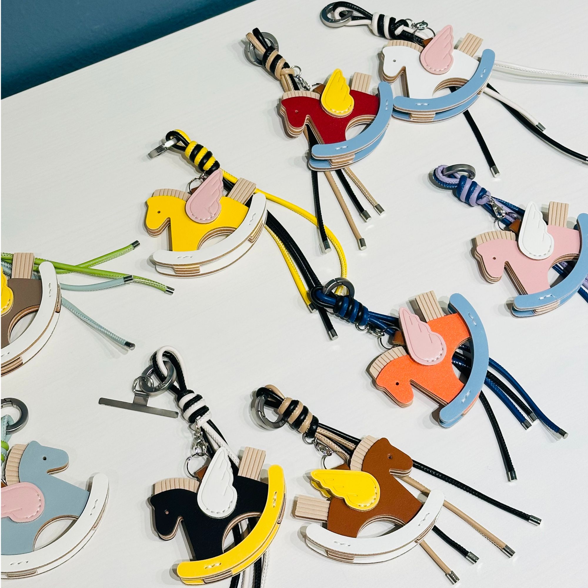 Ssself小马挂件新年彩色挂链精美百搭马到成功送连接片红色黄色