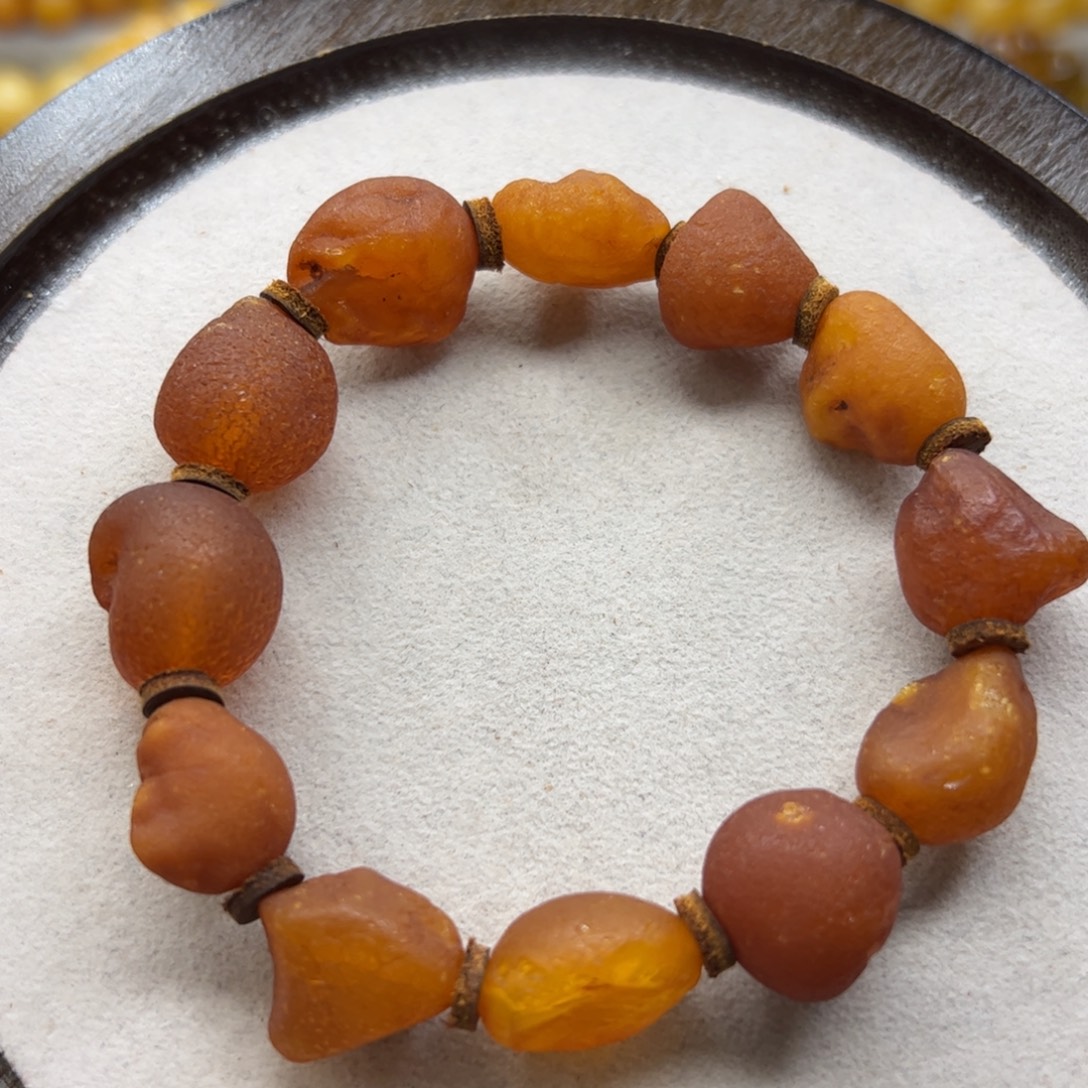 琥珀未镶嵌珠宝奇石