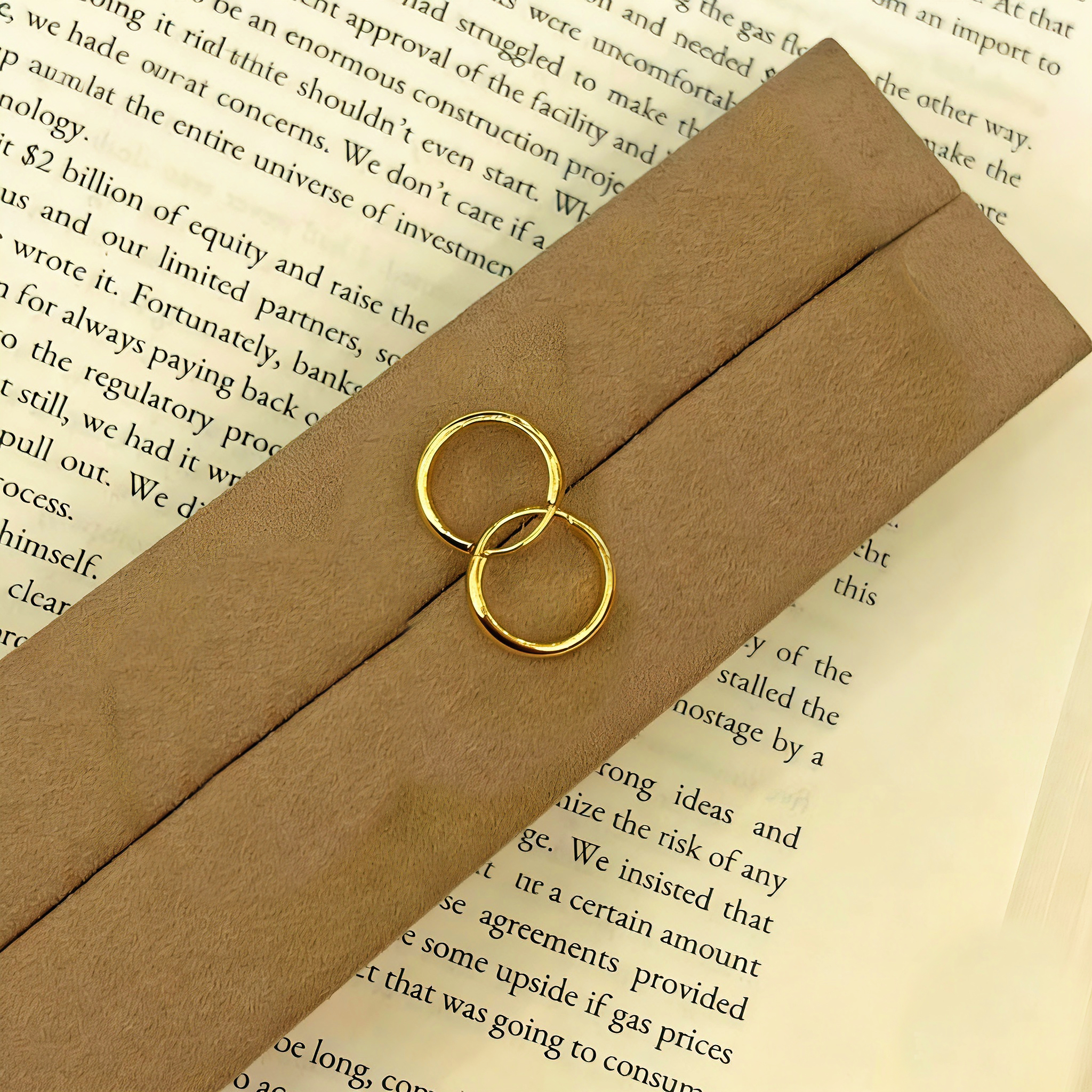 足金999轻奢双环耳钉 C2452001 