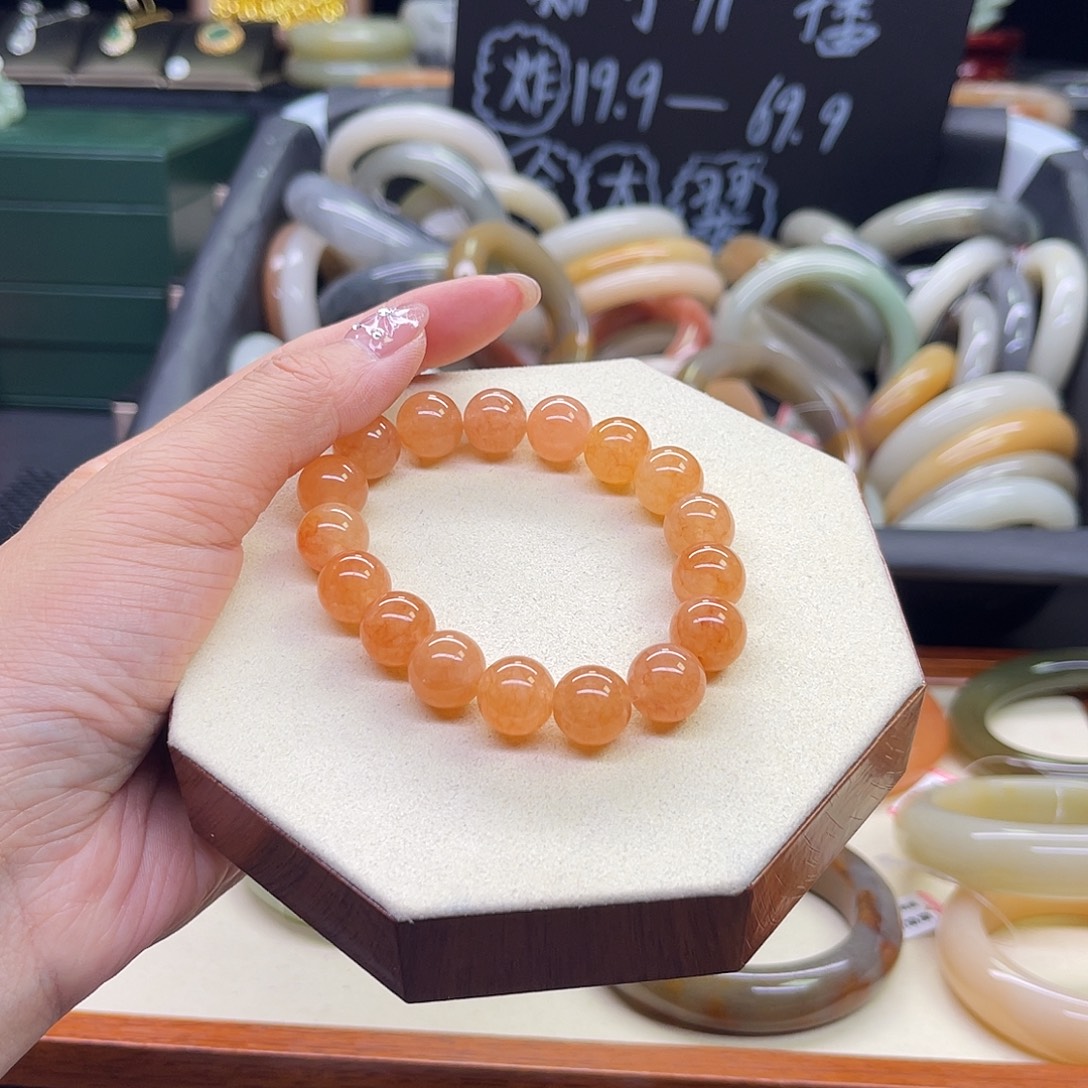 石英质玉未镶嵌手镯