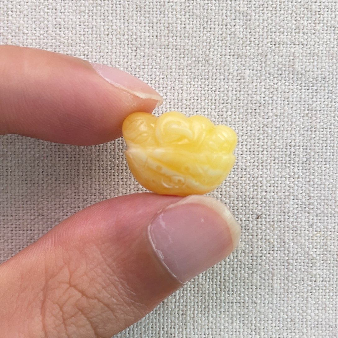 琥珀未镶嵌珠宝奇石小猪面包